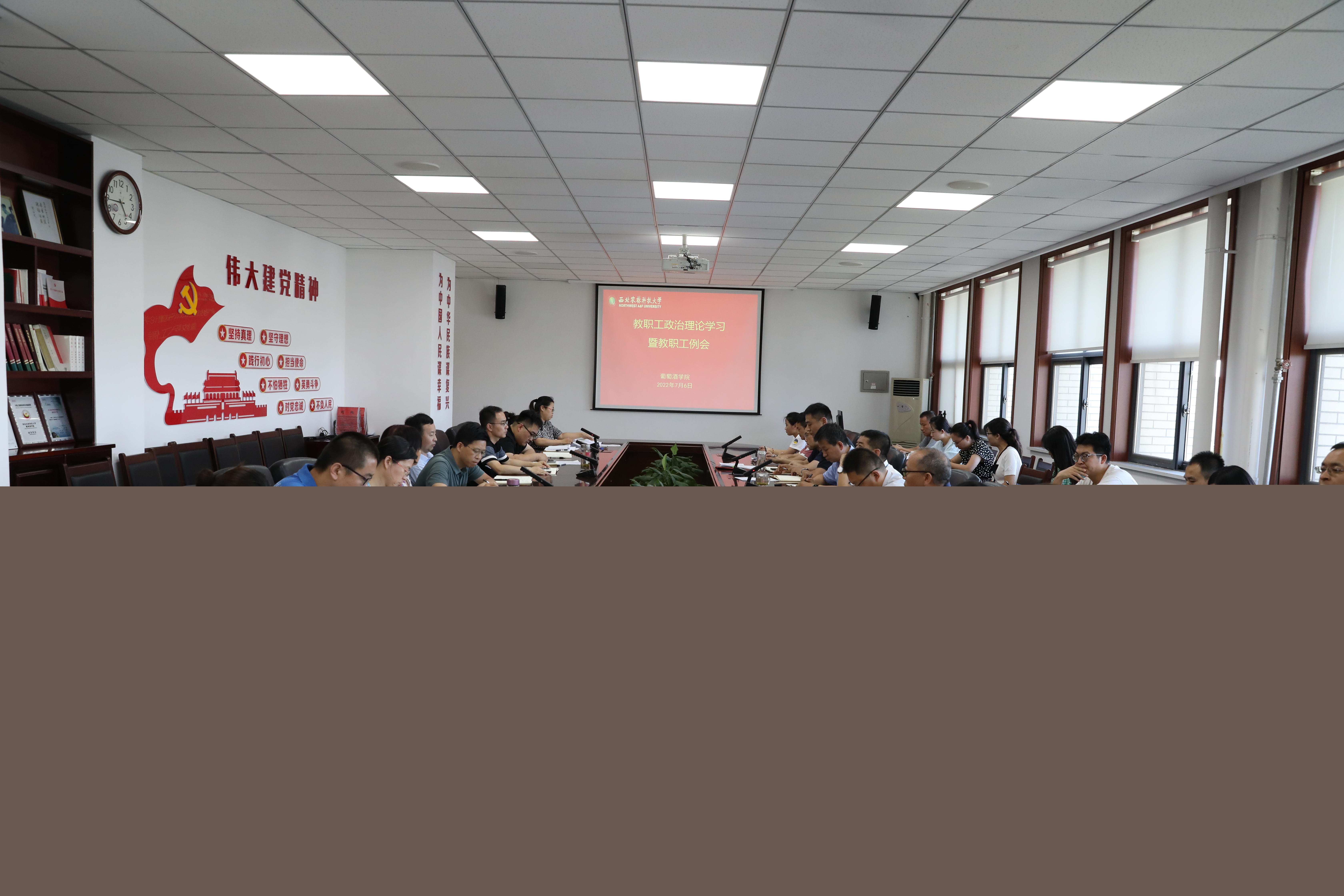 2a817bcde2d3460eb876fe426c9ca59f.jpg